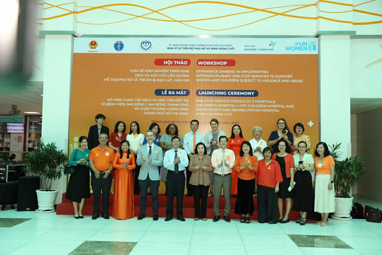 TP. Hồ Chí Minh ra mắt thêm ba 'mô hình một cửa' hỗ trợ hỗ trợ phụ nữ và trẻ em bị bạo lực trên cơ sở giới TP. Hồ Chí Minh ra mắt thêm ba 'mô hình một cửa' hỗ trợ hỗ trợ phụ nữ và trẻ em bị bạo lực trên cơ sở giới
