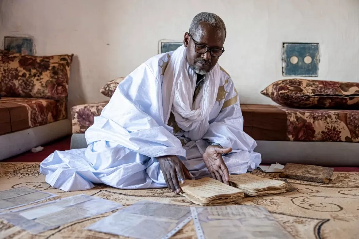 Báo động công tác bảo tồn di sản bản thảo trước đe dọa sa mạc hóa ở Oualata, Mauritanie