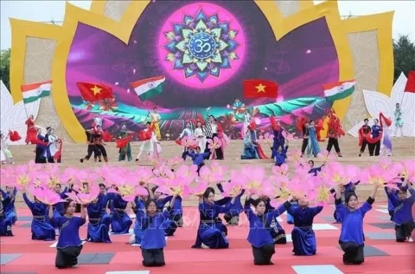 Promoting culture and friendship, Lang Son hosts International Yoga Day event