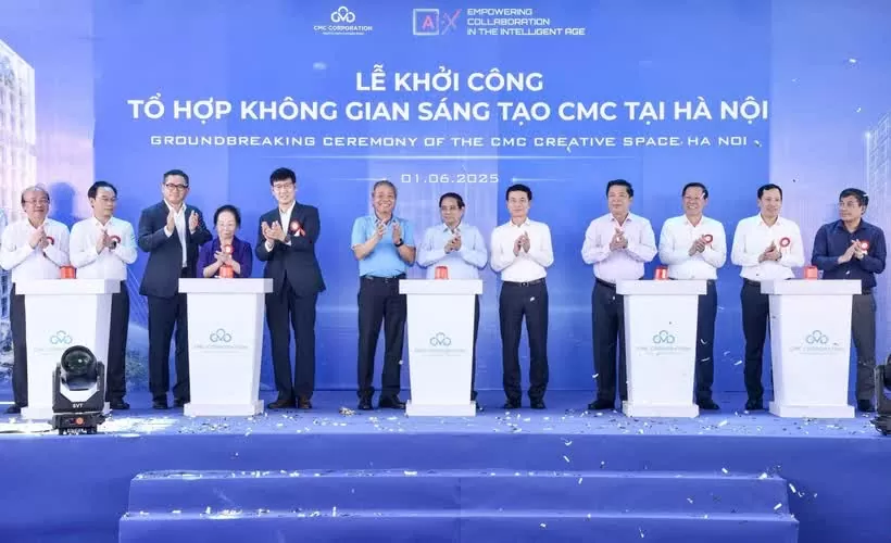 PM Pham Minh Chinh celebrates groundbreaking of 300 mln USD tech hub in Hanoi