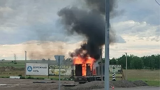 Không báo cho Mỹ, Ukraine tuyên bố tấn công hàng loạt căn cứ không quân Nga