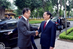 Phó Thủ tướng, Bộ trưởng Ngoại giao Bùi Thanh Sơn hội đàm với Quyền trưởng Ban Đối ngoại Trung ương Lào