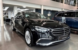 Mercedes-Benz E-Class giảm giá gần 700 triệu tại thị trường Việt Nam
