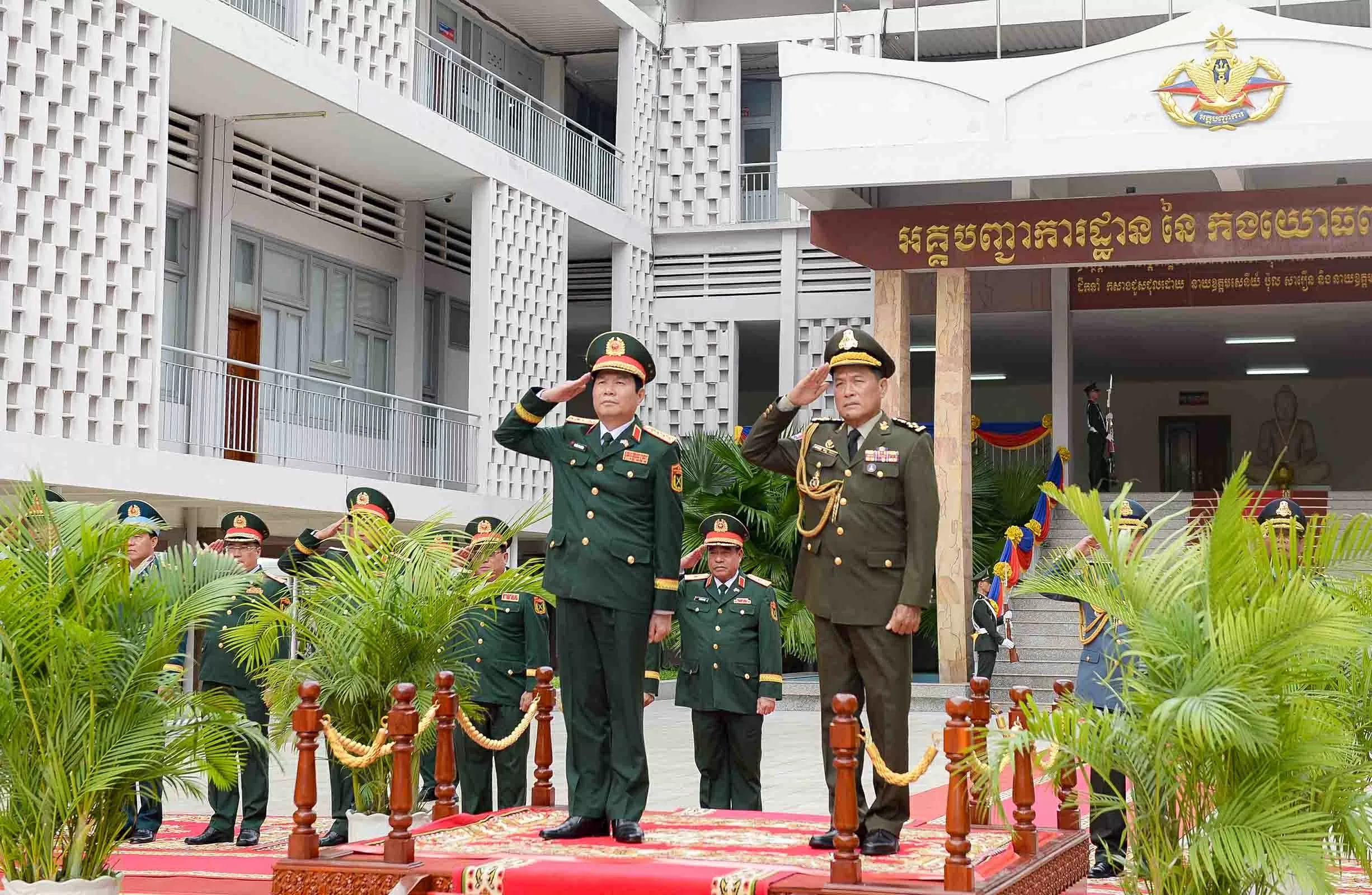 Quân đội Việt Nam-Campuchia: Tăng cường đấu tranh hiệu quả các loại tội phạm qua biên giới Quân đội Việt Nam-Campuchia: Tăng cường đấu tranh hiệu quả các loại tội phạm qua biên giới