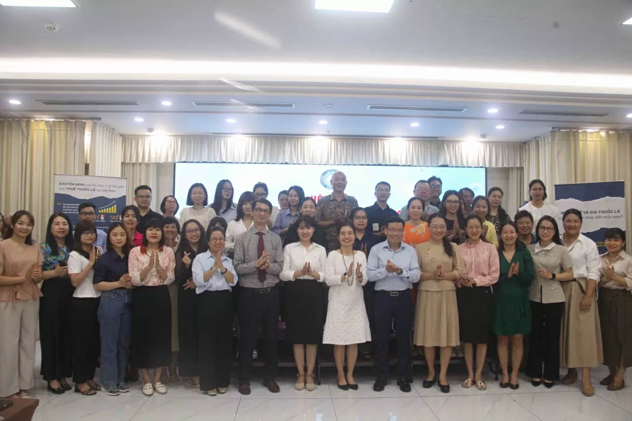 Các đại biểu chụp ảnh lưu niệm Hội thảo. (Ảnh: Việt Hoàng) Các đại biểu chụp ảnh lưu niệm Hội thảo. (Ảnh: Việt Hoàng)