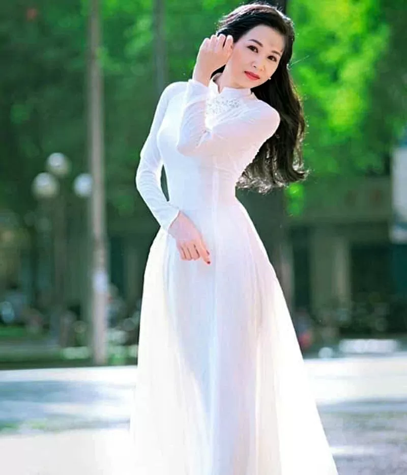 CEO Vũ Thị Thủy – Người tiên phong đưa nghề kính truyền thống bước vào thời đại số hóa và chuyên nghiệp hóa.”