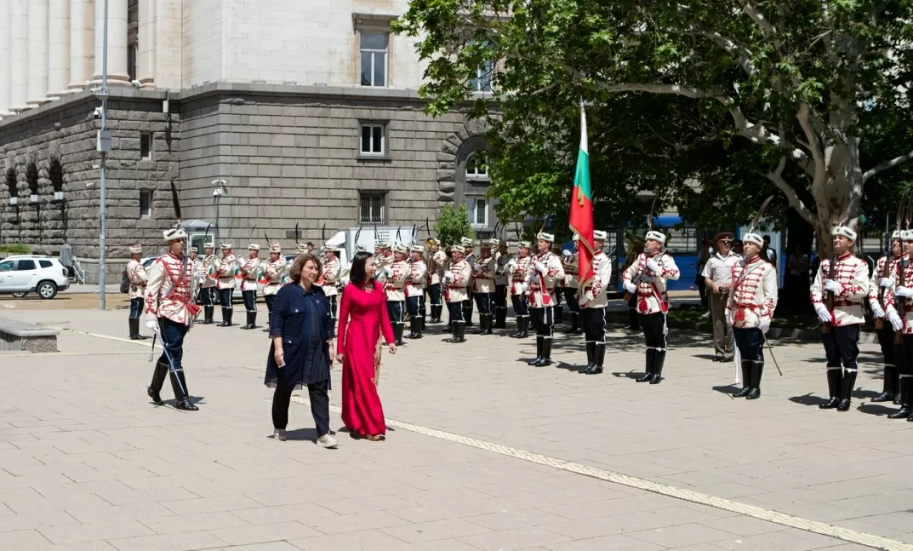 Đại sứ Nguyễn Thị Minh Nguyệt trình Thư ủy nhiệm lên Tổng thống Bulgaria Đại sứ Nguyễn Thị Minh Nguyệt trình Thư ủy nhiệm lên Tổng thống Bulgaria