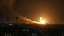 Hứng chịu rocket tấn công, Israel không kích Nam Syria