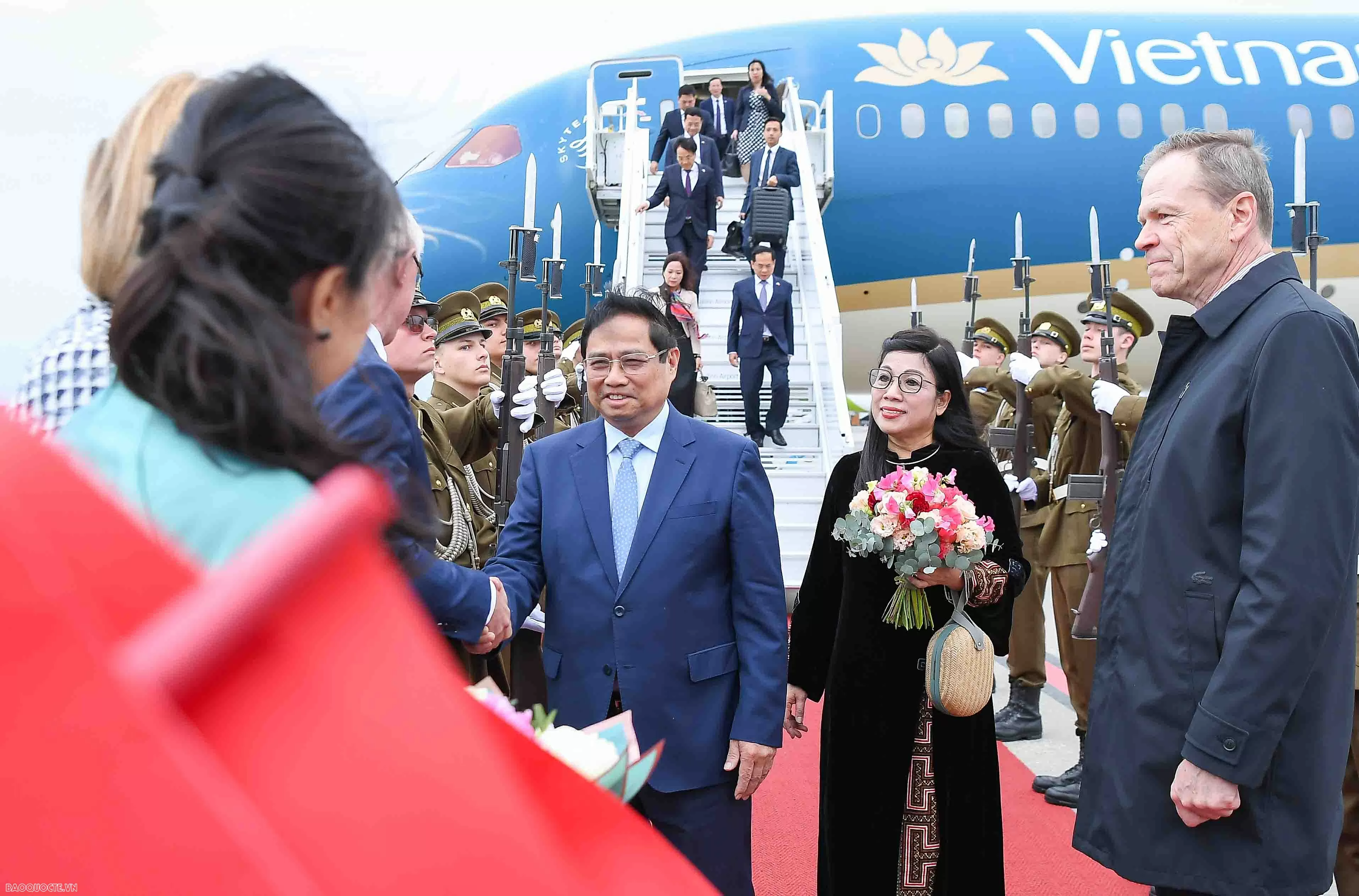 Prime Minister Pham Minh Chinh arrives in Tallinn, starting official visit to Estonia