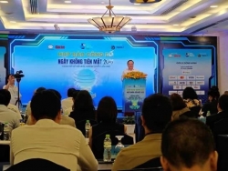 Ho Chi Minh City begins the 6th cashless day programme