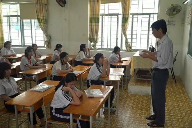 Đề Văn thi vào lớp 10 của TP HCM