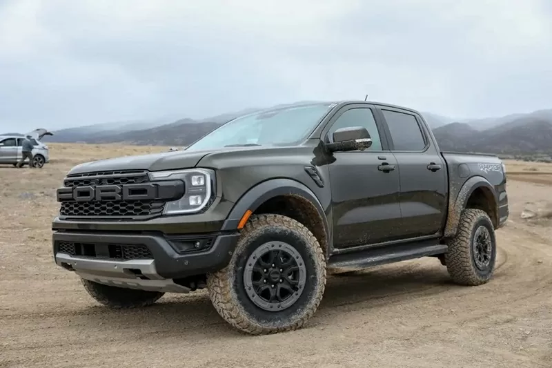 Cập nhật bảng giá xe hãng Ford mới nhất tháng 6/2025