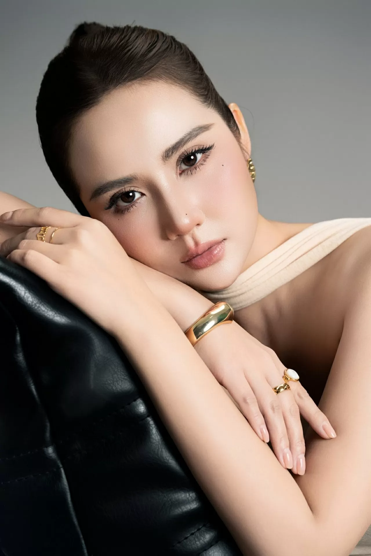 Đời thường thanh lịch, năng động của diễn viên Phan Minh Huyền Đời thường thanh lịch, năng động của diễn viên Phan Minh Huyền