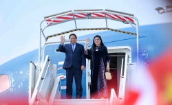 Thủ tướng Phạm Minh Chính và Phu nhân đến Nice, bắt đầu chuyến công tác tại Pháp