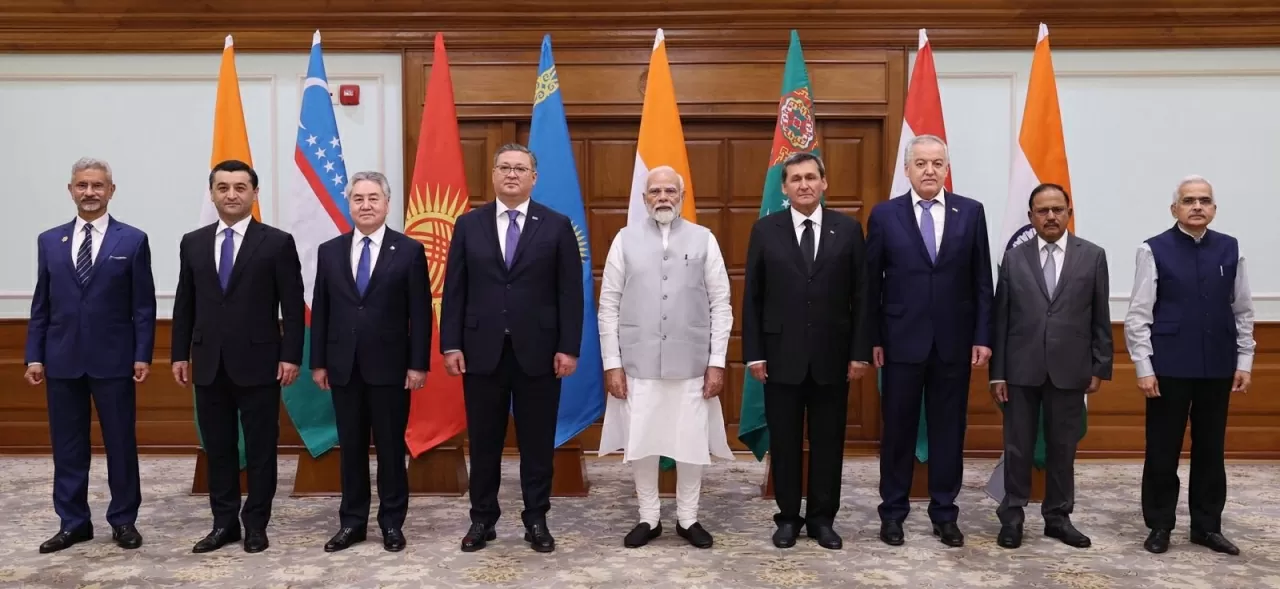 Thủ tướng Ấn Độ Narendra Modi gặp các Ngoại trưởng Trung Á tham dự Đối thoại Ấn Độ-Trung Á lần thứ tư tại New Delhi từ ngày 5-6/6/2025. (Nguồn: X) Thủ tướng Ấn Độ Narendra Modi gặp các Ngoại trưởng Trung Á tham dự Đối thoại Ấn Độ-Trung Á lần thứ tư tại New Delhi từ ngày 5-6/6/2025. (Nguồn: X)