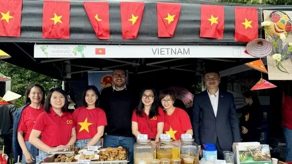 Hương vị Việt Nam níu chân thực khách tại Lễ hội văn hóa ẩm thực Prague 2025