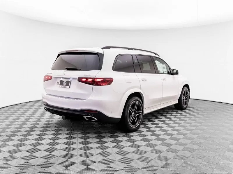 Giá xe Mercedes-Benz GLS 2025 dự kiến khoảng 5,7 tỷ đồng