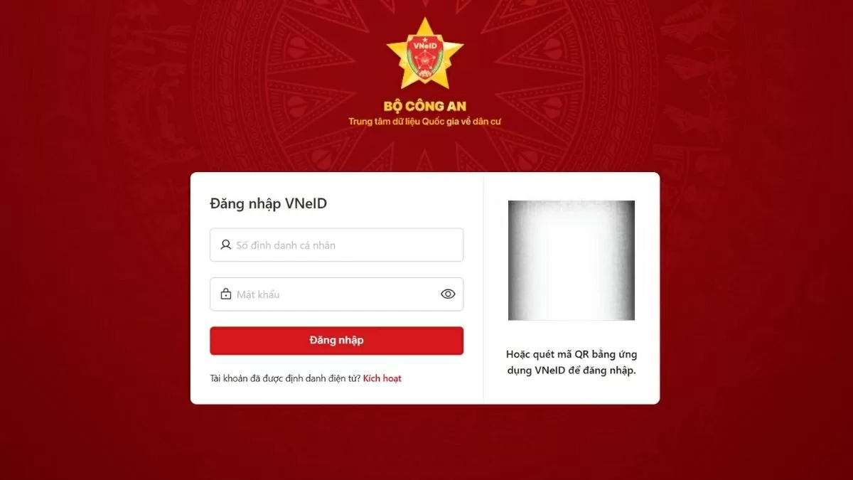 Đăng nhập bằng thông tin cá nhân.