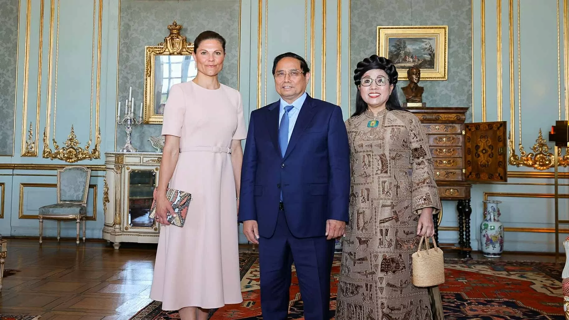 Prime Minister Pham Minh Chinh meets with Crown Princess of Sweden Victoria and her Spouse