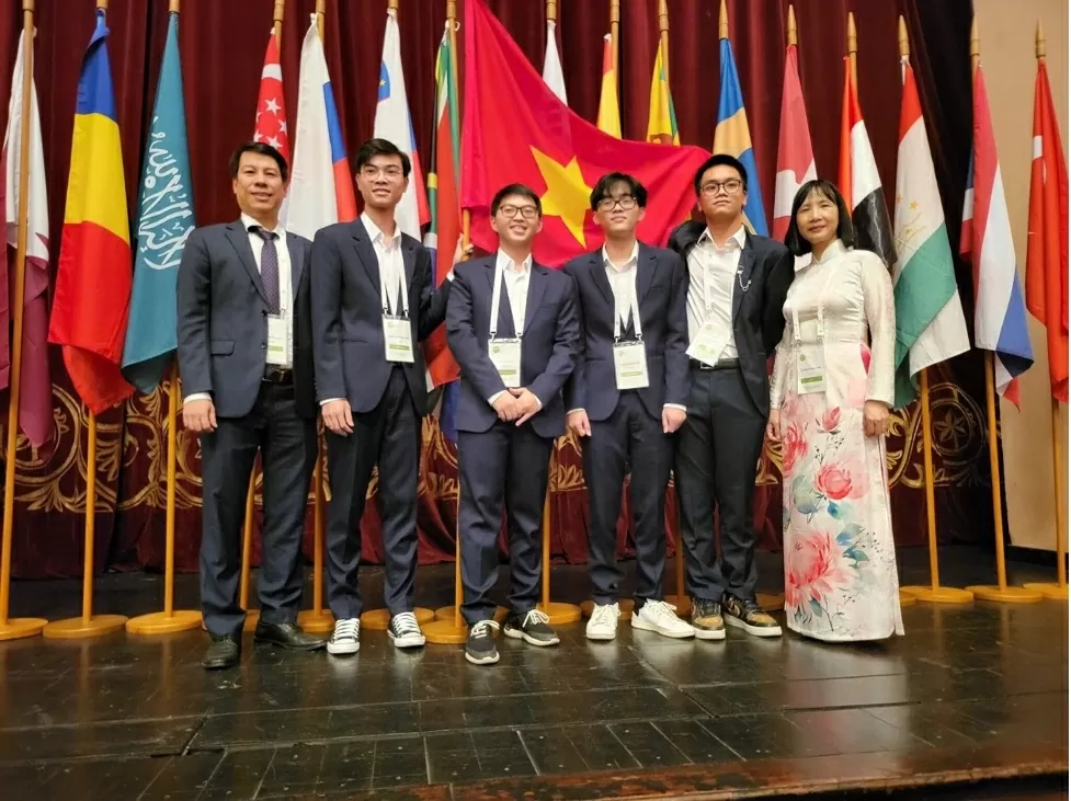 Hợp tác giáo dục ASEAN: Động lực chiến lược cho phát triển nguồn nhân lực chất lượng cao của Việt Nam trong kỷ nguyên vươn mình Hợp tác giáo dục ASEAN: Động lực chiến lược cho phát triển nguồn nhân lực chất lượng cao của Việt Nam trong kỷ nguyên vươn mình