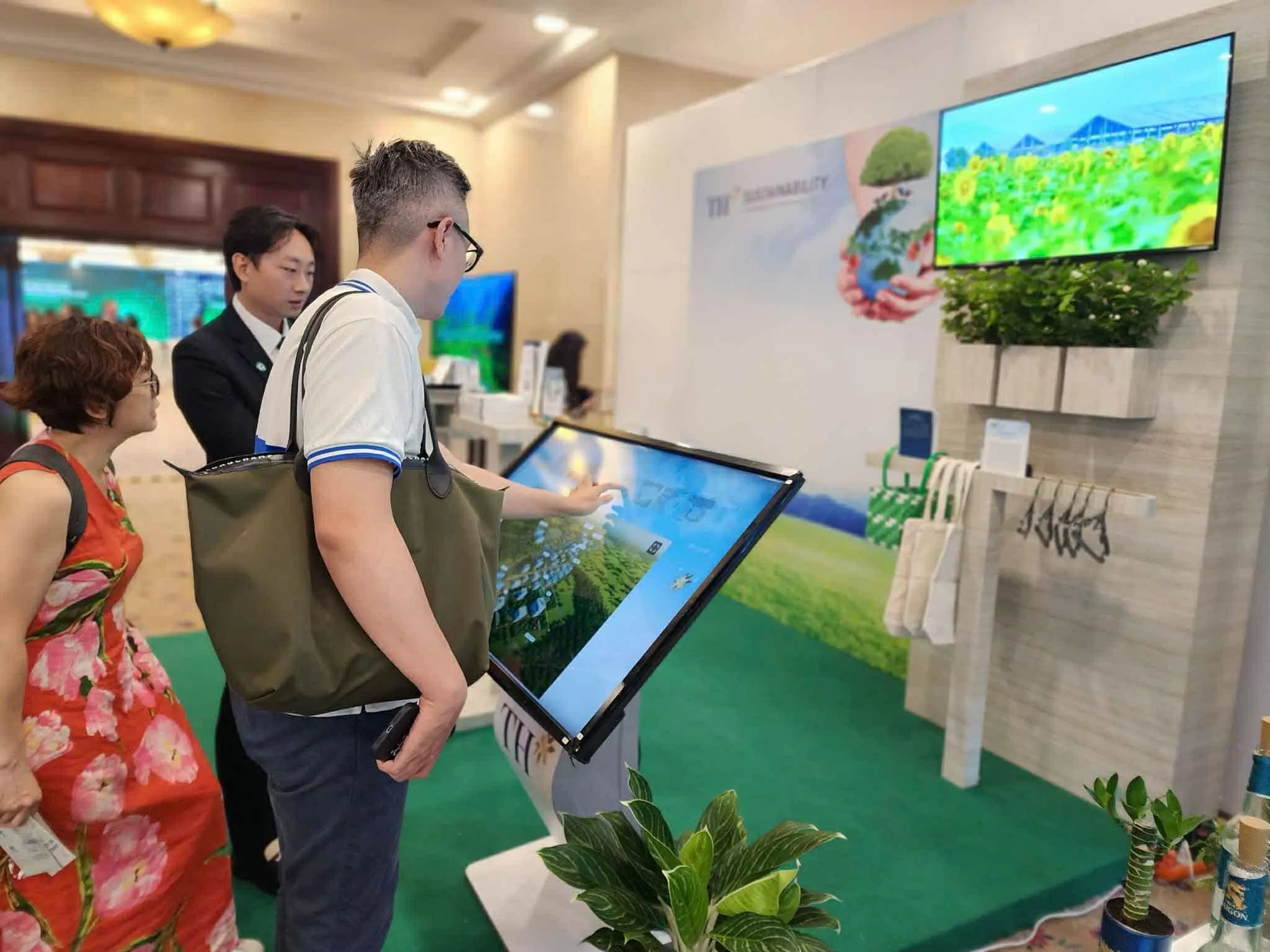 Giải mã những công nghệ hàng đầu trong mô hình kinh tế tuần hoàn phát thải rất thấp của TH true MILK Giải mã những công nghệ hàng đầu trong mô hình kinh tế tuần hoàn phát thải rất thấp của TH true MILK