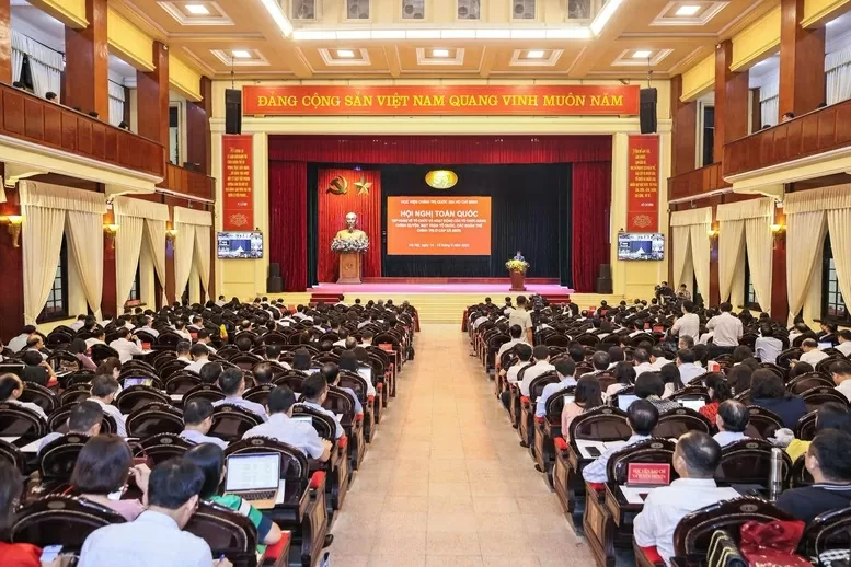 Thủ tướng: Cách mạng bộ máy phải hướng đến phục vụ và mang lại lợi ích cho nhân dân
