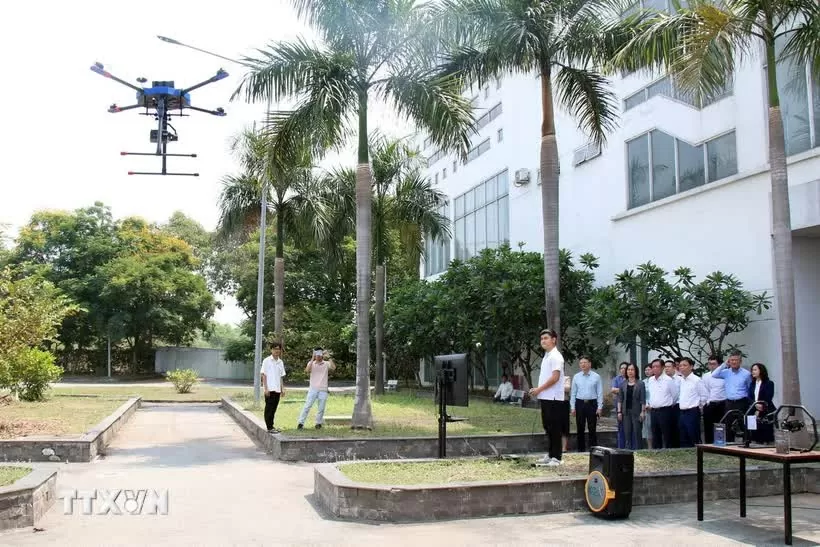 Thiết bị bay không người lái. (Nguồn: TTXVN) Thiết bị bay không người lái. (Nguồn: TTXVN)