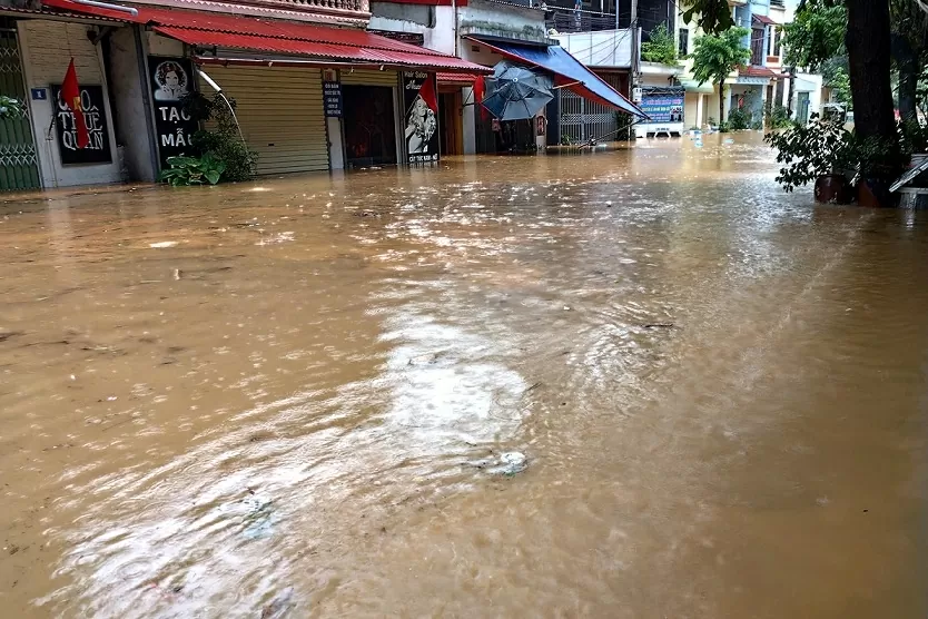 Thành phố Lạng Sơn thành biển nước sau cơn mưa lớn Thành phố Lạng Sơn thành biển nước sau cơn mưa lớn