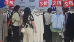 Vì sao người tiêu dùng Trung Quốc vẫn 