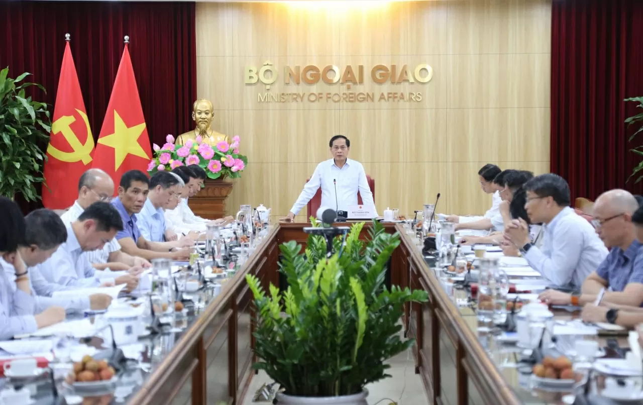 Phát huy vai trò, sứ mệnh mới của Đảng bộ Bộ Ngoại giao trong kỷ nguyên vươn mình của dân tộc Phát huy vai trò, sứ mệnh mới của Đảng bộ Bộ Ngoại giao trong kỷ nguyên vươn mình của dân tộc