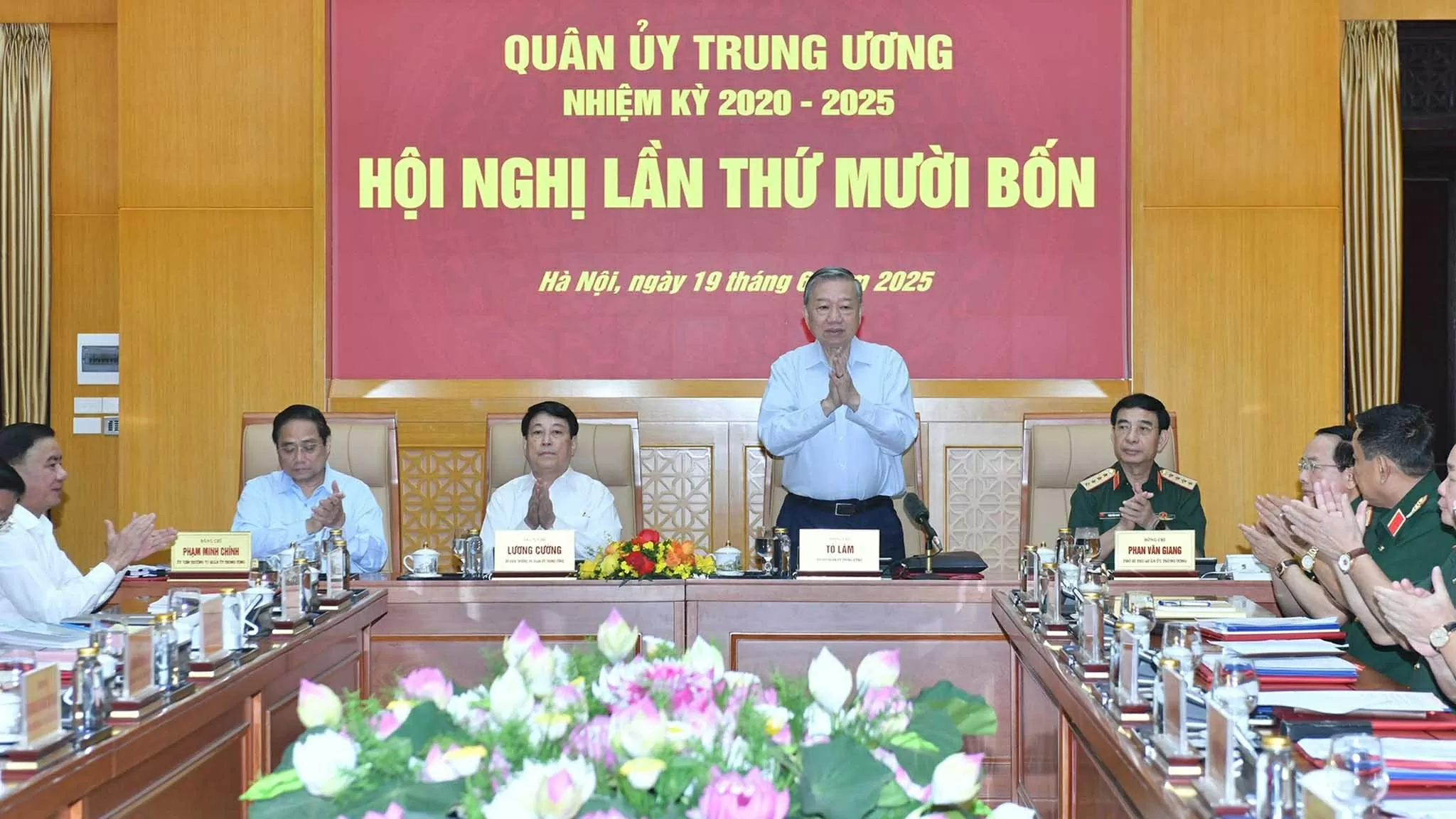 Tổng Bí thư Tô Lâm chủ trì Hội nghị Quân ủy Trung ương lần thứ 14. (Nguồn: Báo Nhân dân) Tổng Bí thư Tô Lâm chủ trì Hội nghị Quân ủy Trung ương lần thứ 14. (Nguồn: Báo Nhân dân)