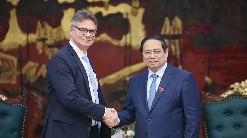 Prime Minister Pham Minh Chinh recevies HP Senior Vice President to scale up production capacity in Vietnam
