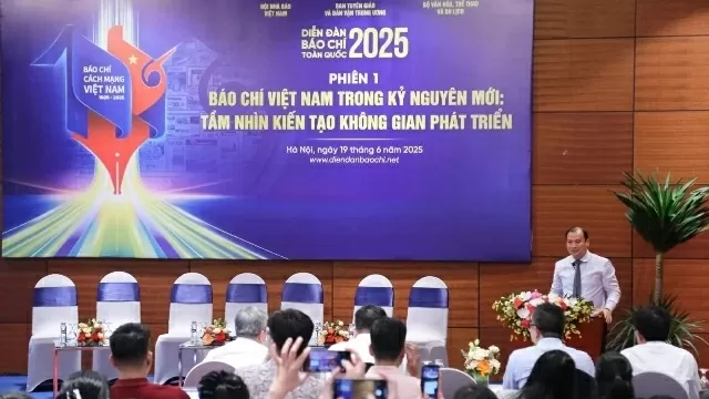 Opening ceremony of Second National Press Forum held in Hanoi