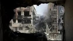 Xung đột Israel-Iran: Israel không kích kho tên lửa ở miền Trung Iran, Tehran triển khai đợt tấn công mới; EU nghi ngờ một điều