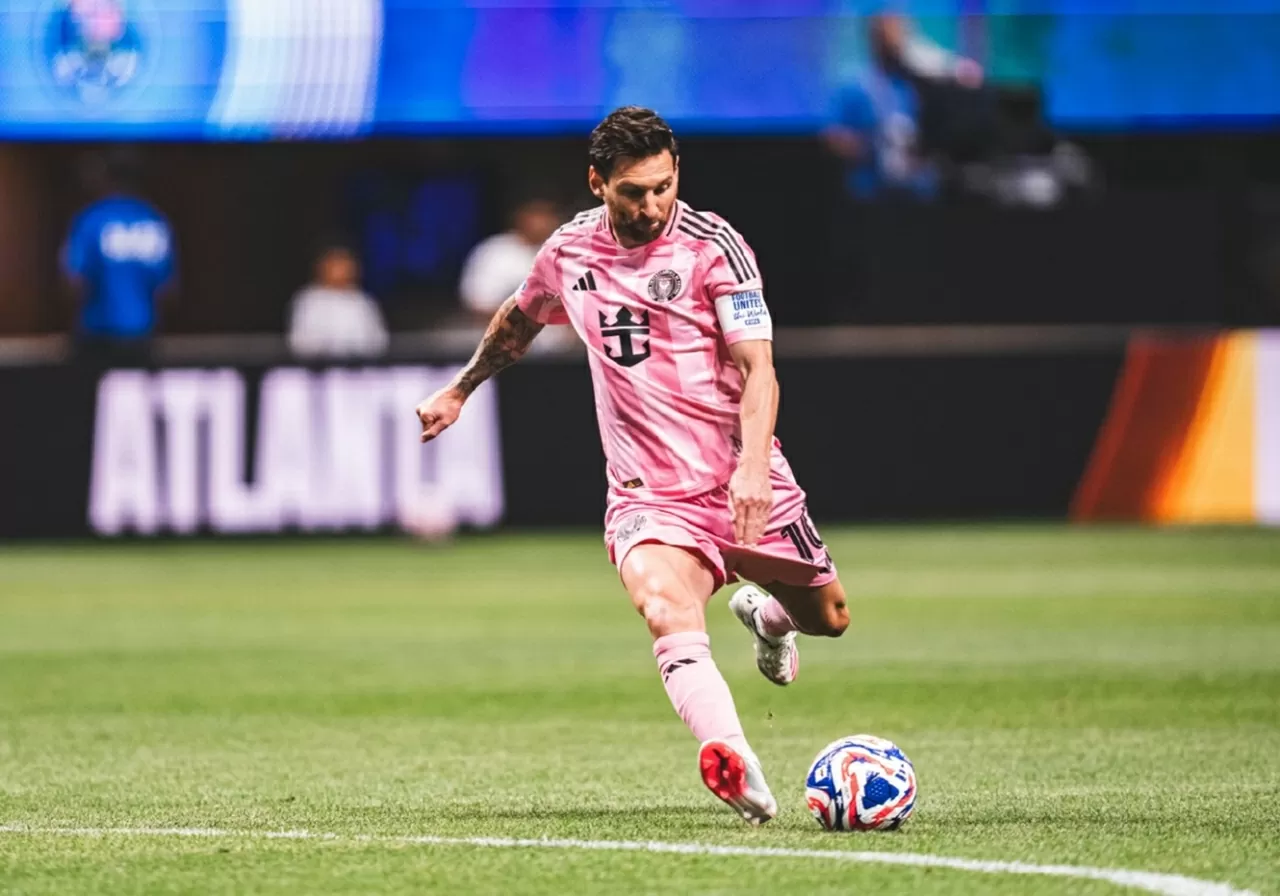 Messi nói lời chân tình về Ronaldo Messi nói lời chân tình về Ronaldo