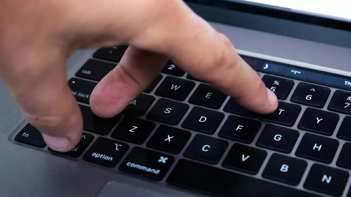 Dùng tổ hợp phím tắt.