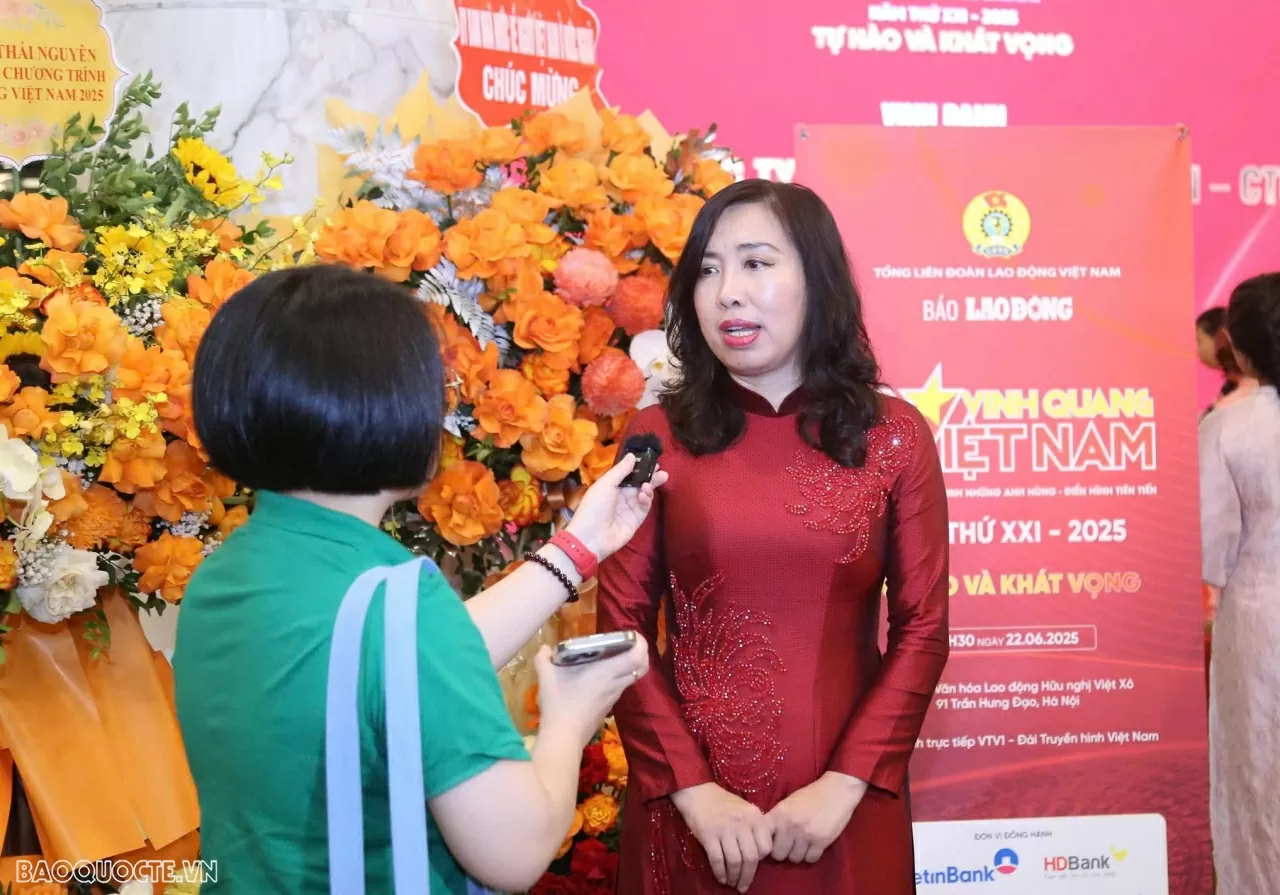Ủy ban Nhà nước về người Việt Nam ở nước ngoài được vinh danh tại chương trình ‘Vinh quang Việt Nam 2025’ Ủy ban Nhà nước về người Việt Nam ở nước ngoài được vinh danh tại chương trình ‘Vinh quang Việt Nam 2025’