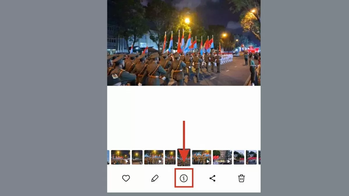 Nhấn vào biểu tượng chữ Cách chèn đinh vị vào ảnh có sẵn cho iPhone và Android nhanh chóng