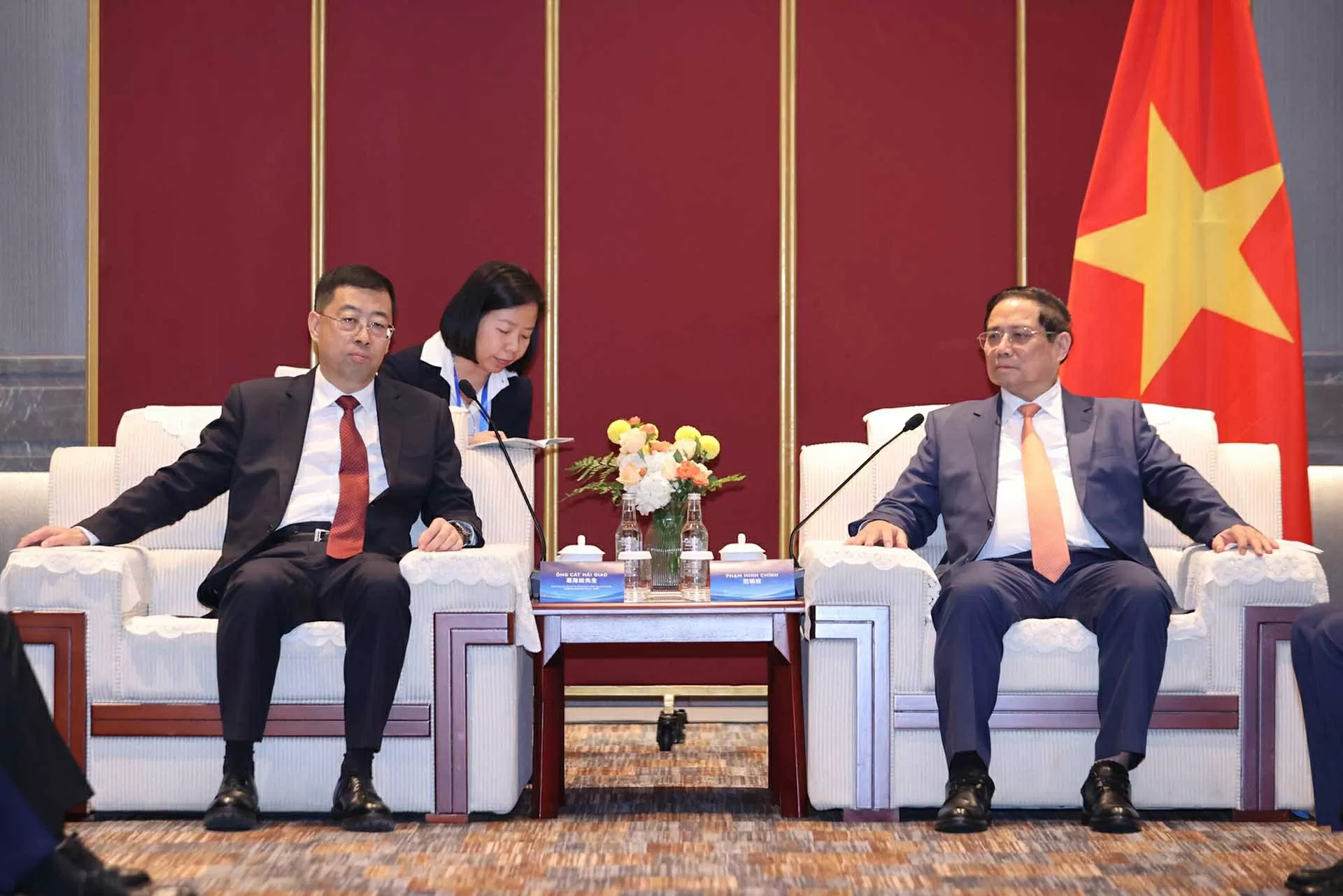 Thủ tướng làm việc với lãnh đạo các tập đoàn lớn của Trung Quốc