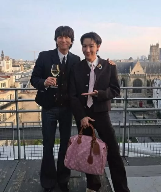 J-Hope (BTS) và ‘yêu tinh’ Gong Yoo gây ‘bão’ mạng xã hội khi chụp ảnh chung