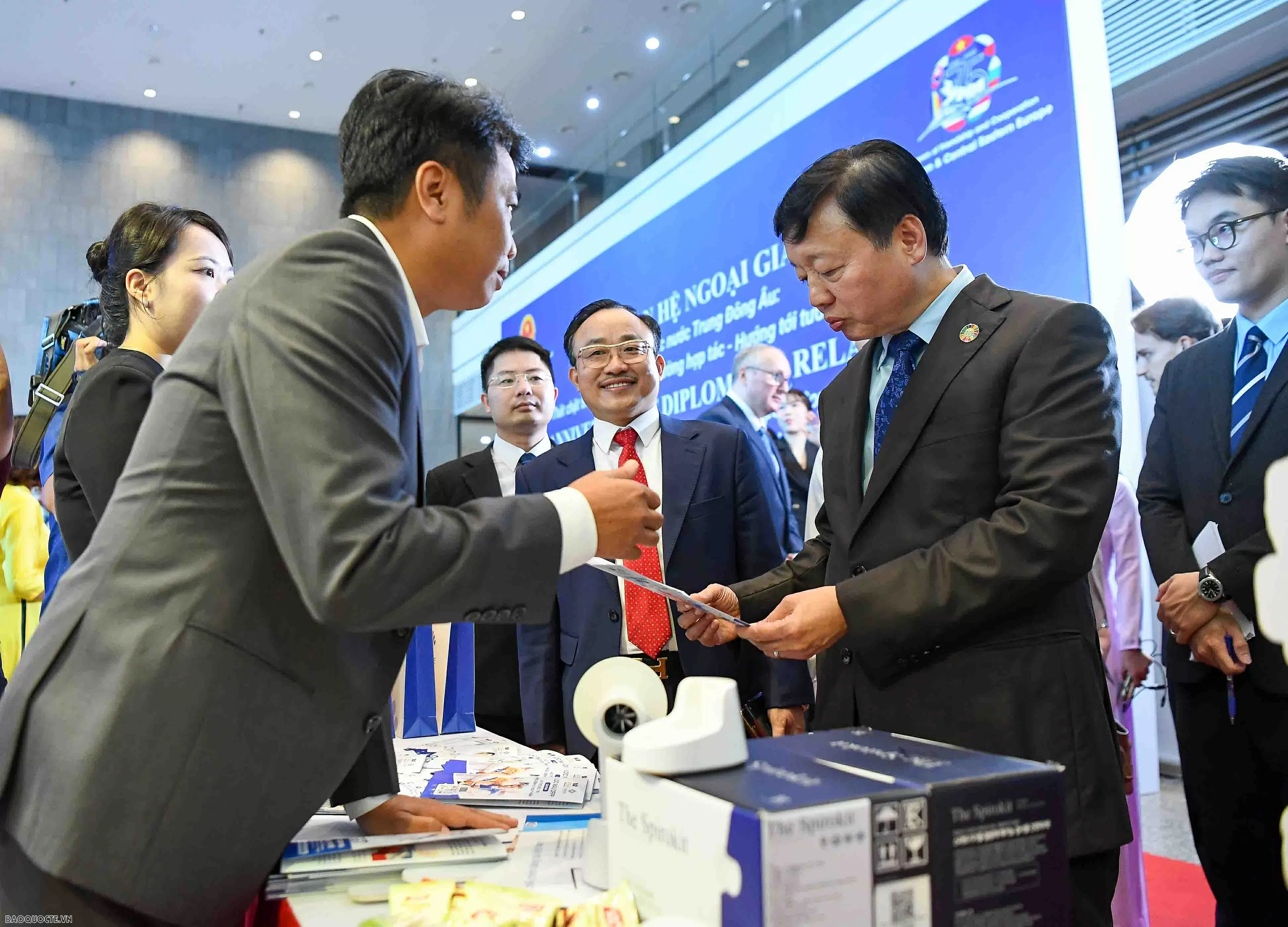 MOFA's workshop marking 75th anniversary of diplomatic ties between Vietnam and Central and Eastern Europe countries