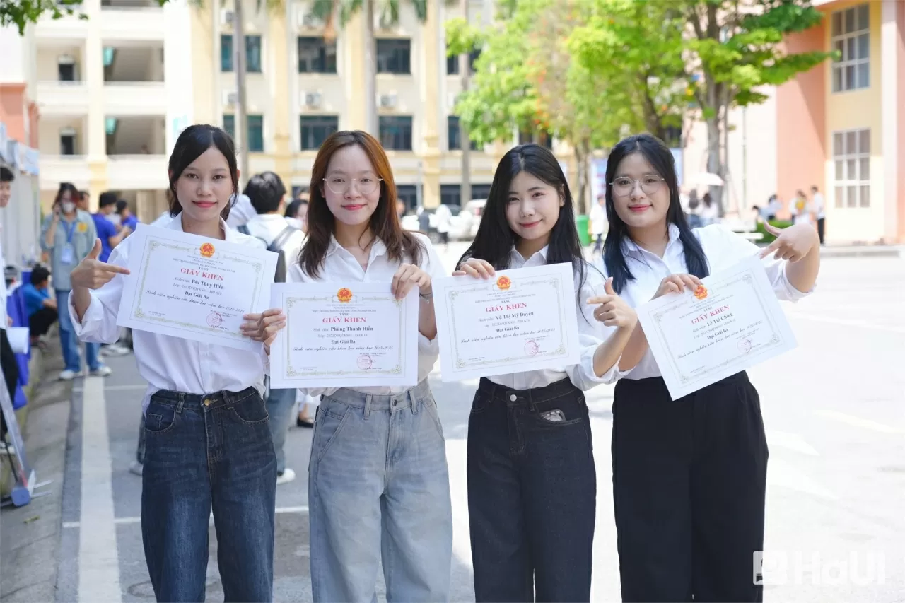 Từ giảng đường ra thế giới: Sinh viên HaUI ghi danh trên các tạp chí khoa học quốc tế Từ giảng đường ra thế giới: Sinh viên HaUI ghi danh trên các tạp chí khoa học quốc tế