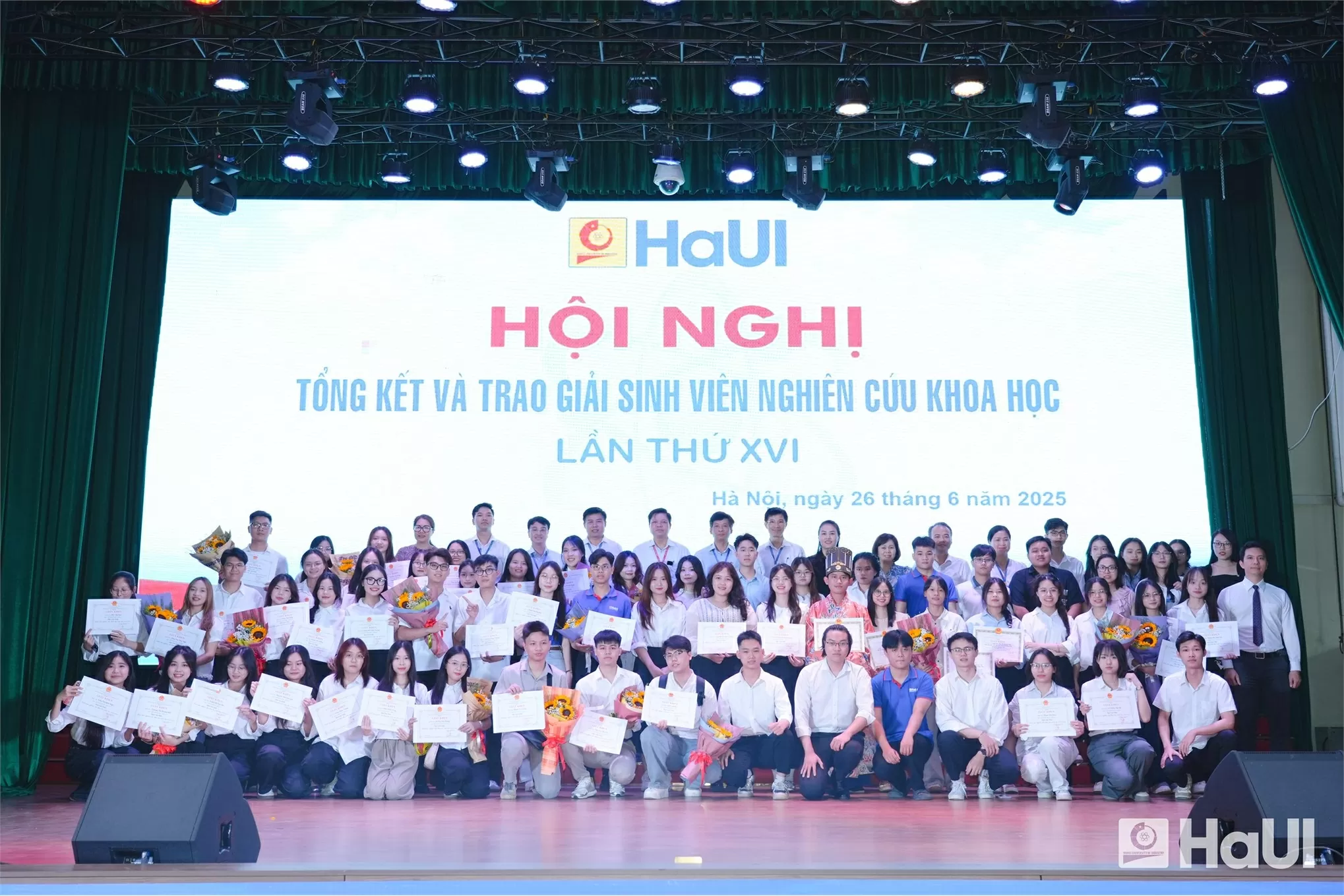 HaUI HaUI