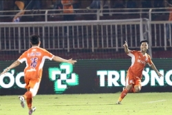 Công Phượng sút hỏng 11m, Bình Phước lỡ hẹn V-League