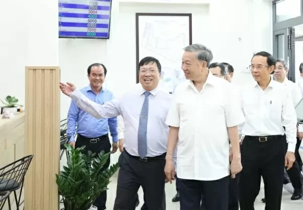Party General Secretary To Lam urges for faster, better service in two-level local administration
