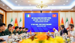 Việt Nam sẵn sàng tiếp nhận quân nhân Italy đến học tiếng Việt