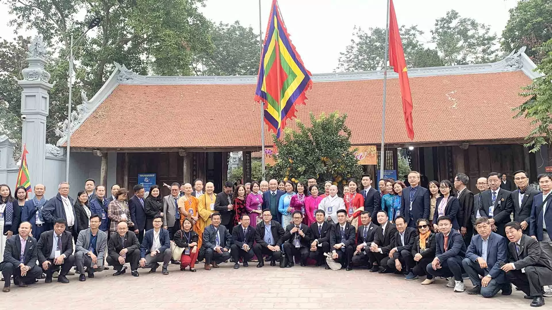 Để mỗi người Việt là một phần của sự nghiệp phát triển đất nước Để mỗi người Việt là một phần của sự nghiệp phát triển đất nước