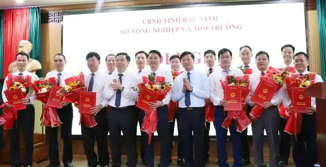 Bắc Ninh công bố quyết định bổ nhiệm lãnh đạo sở, ban, ngành, kiện toàn bộ máy sau sáp nhập