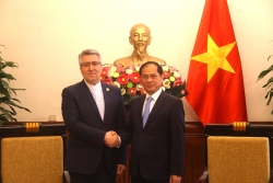 Phó Thủ tướng, Bộ trưởng Ngoại giao Bùi Thanh Sơn tiếp Đại sứ Iran Ali Akbar Nazari