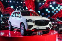 Cận cảnh Mercedes-Maybach GLS 600 2025 ra mắt tại Việt Nam, giá 12,379 tỷ đồng